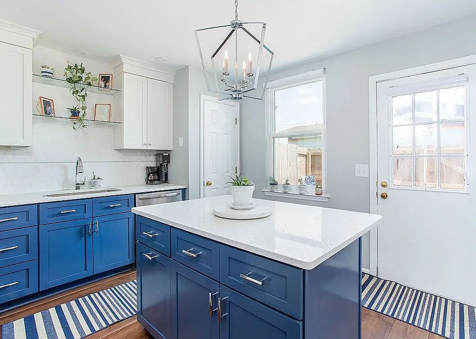 Decorated kitchen photos from previous Tennant in 2023.