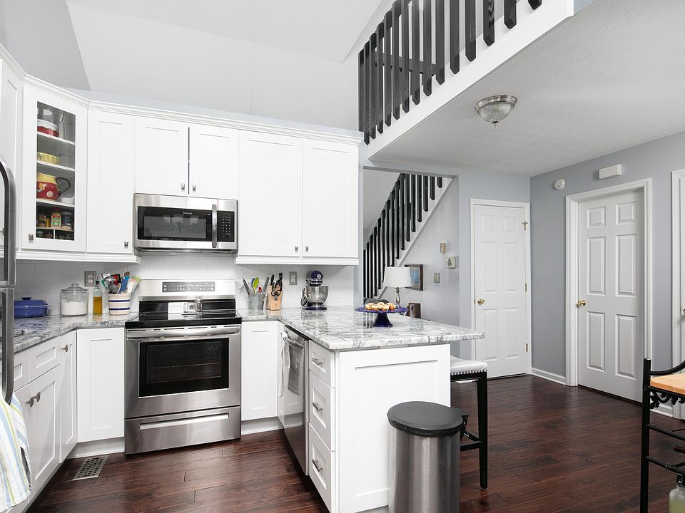 1st image of 150 Cherrybrook Dr