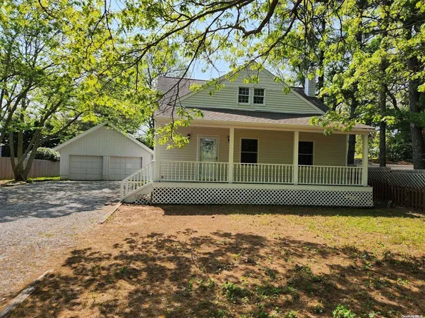 63 Pine Avenue, Aquebogue, NY 11931