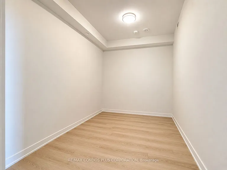15 Ellerslie Ave #2107 — Photo 12