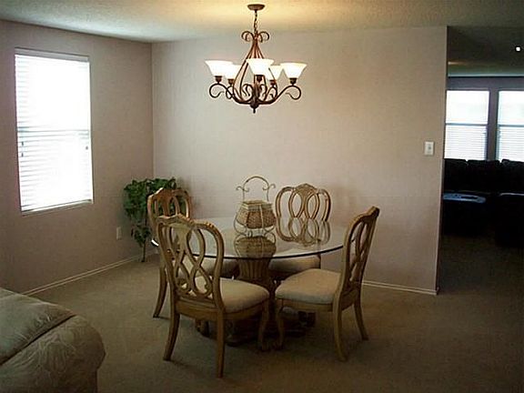 5th image of 2120 Edgewood Dr