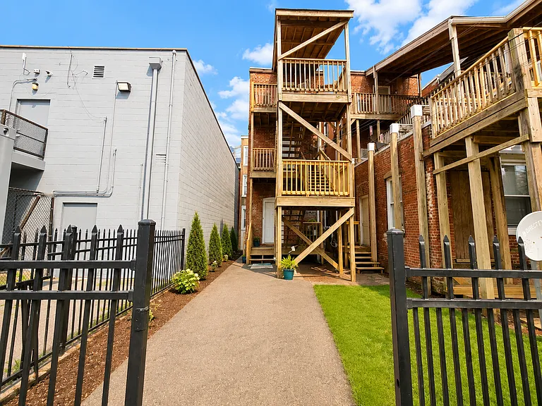 507 W Grace St #C3 — Photo 16