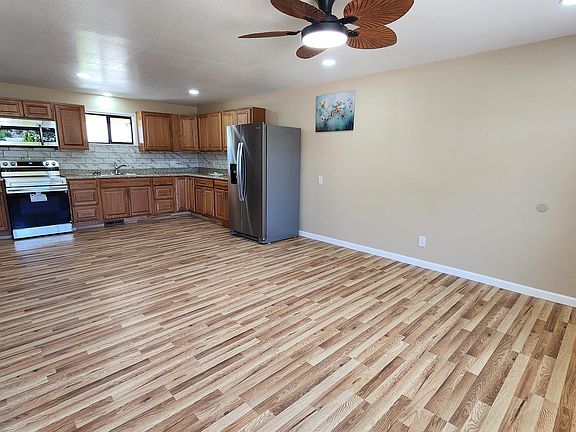 4th image of 3319 Church Rock St