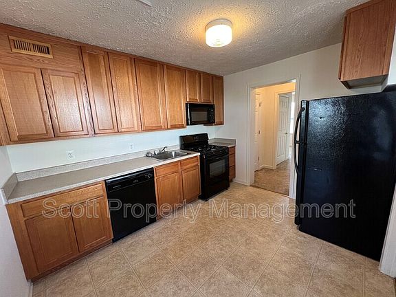 4th image of 65 Swan St