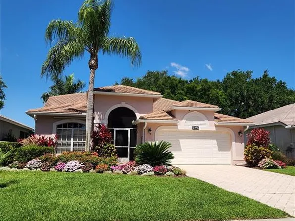 2256 Heritage Greens DR, NAPLES, FL 34119