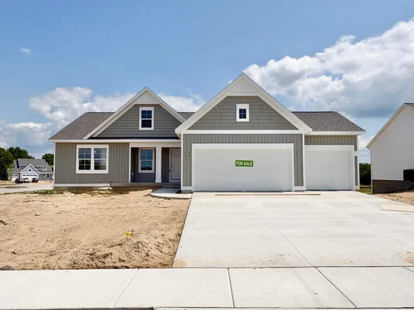 7070 Kettle Dale Ave SE, Alto, MI 49302