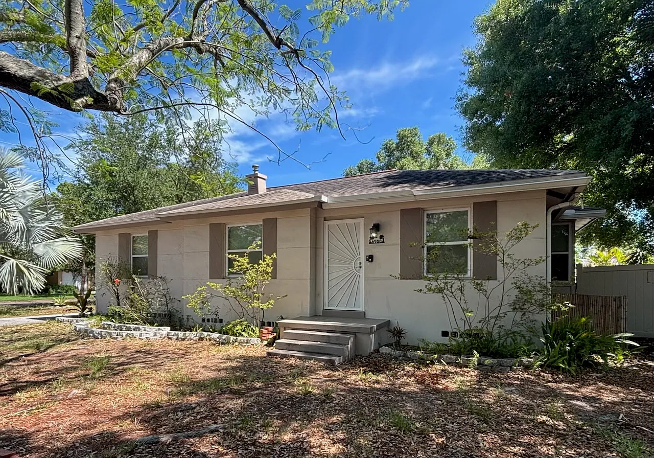 4 bed, 1500 sqft, $2,700 — Photo 2