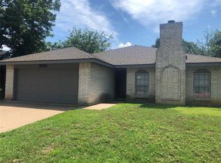 3012 Richwood Cir, Bedford, TX 76021