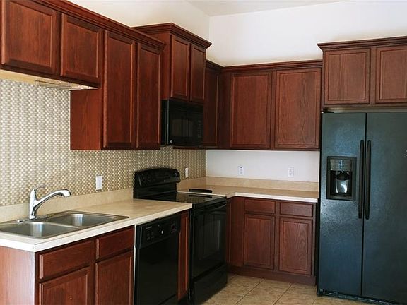 3rd image of 15343 Oak Apple Ct #A