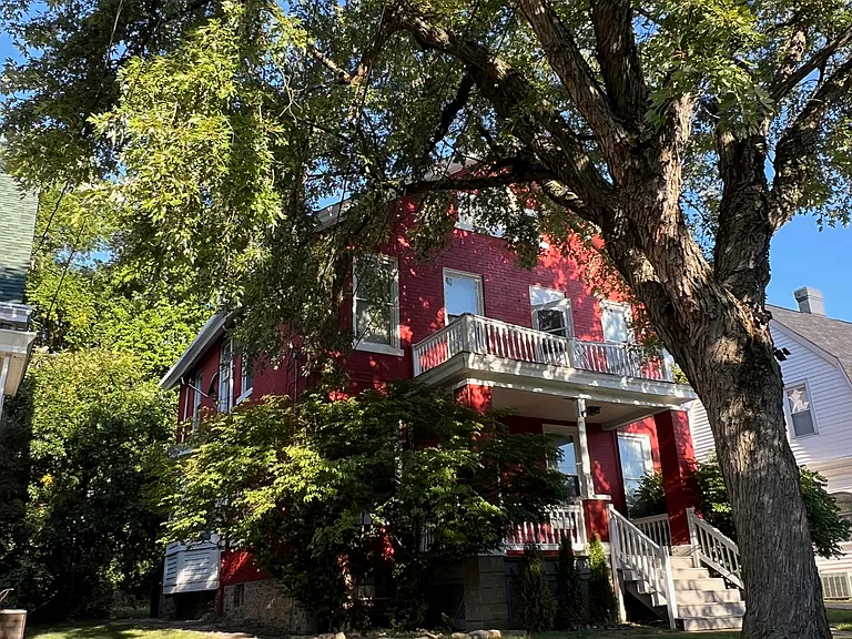 905 Suire Ave #2 — Photo 3