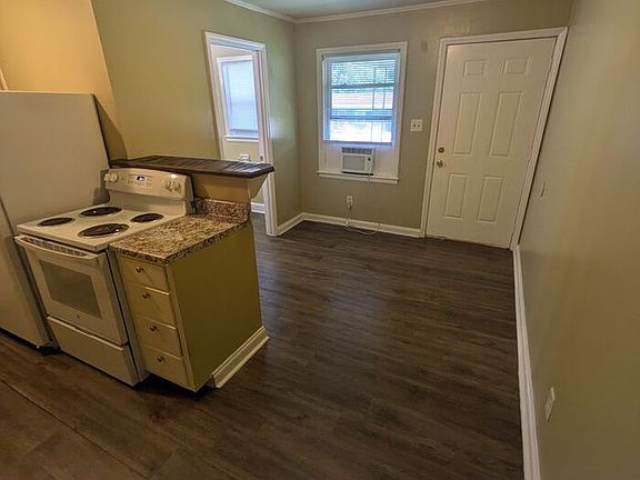 2nd image of 2253 Story St #B