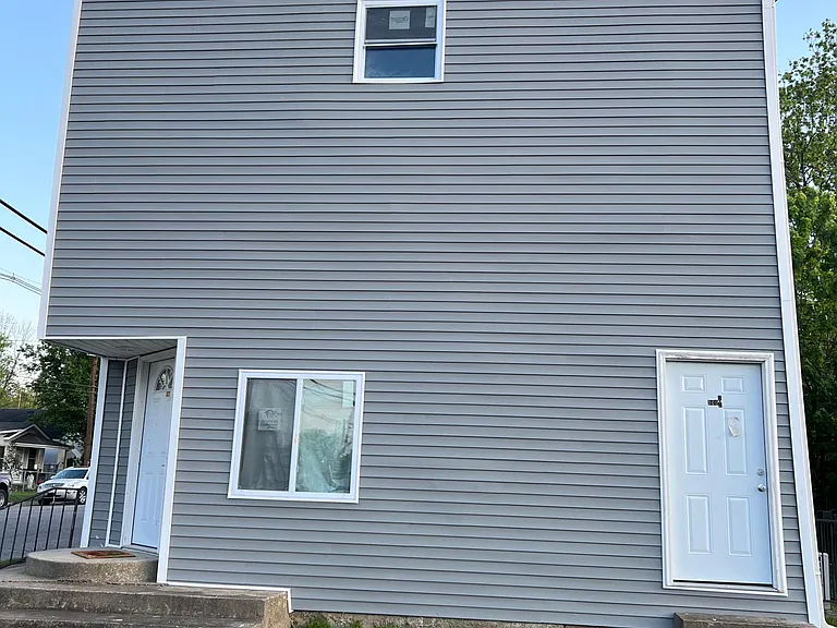 500 Beecher St #1 — Photo 2