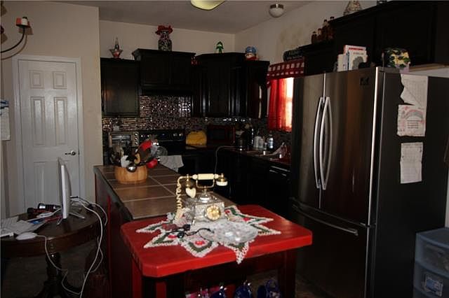 2nd image of 48225 Waltrip Ln