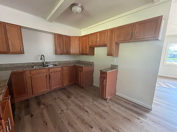 4th image of 375 N Wabash St