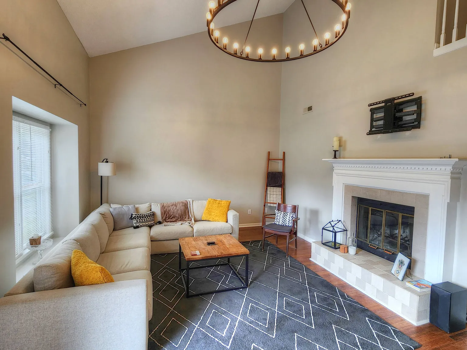 2 bed, 1699 sqft, $1,750 — Photo 2