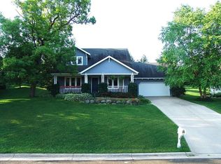 433 Sunset Dr, Deforest, WI 53532