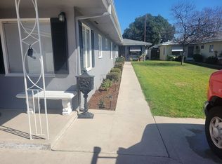 208 N La Plz, Anaheim, CA 92805