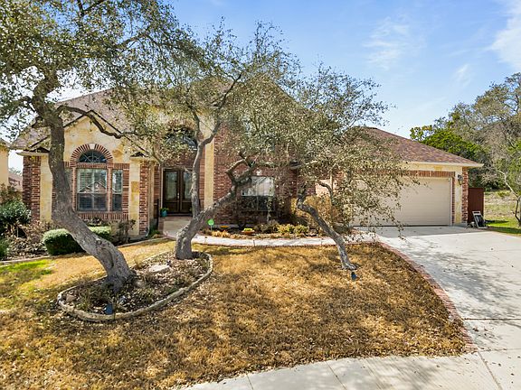 3rd image of 18119 Veranda Ln