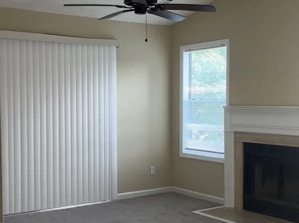 1002 Brookhollow Dr APT 12, Fayetteville, NC 28314