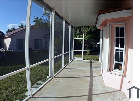 3rd image of 51 Gables Blvd