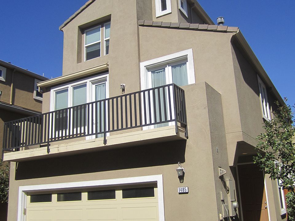 1st image of 1485 Oliver Pl