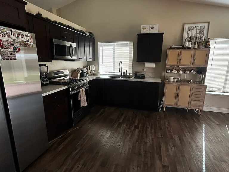 25525 Fir Ave — Photo 5