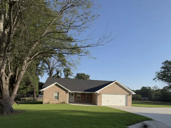 30 Whiteside St, Spartanburg, SC 29301