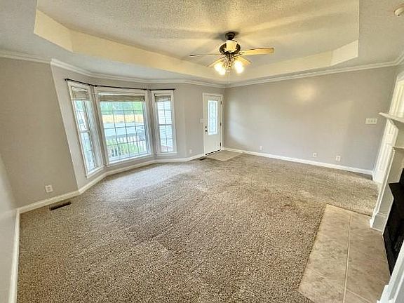 4th image of 3709 Bluefield Ct