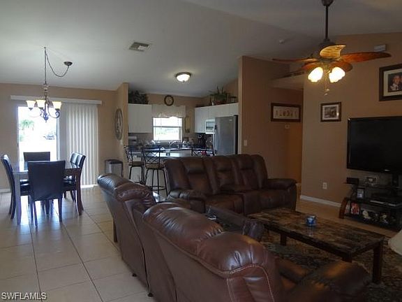 4th image of 3112 NE 1st Ave