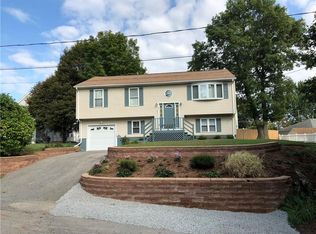 1 Edgemont Ave, Cumberland, RI 02864