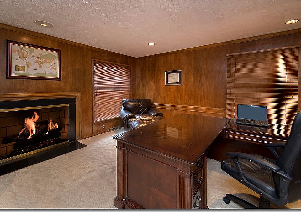 2nd image of 31880 Woodsdale Ln