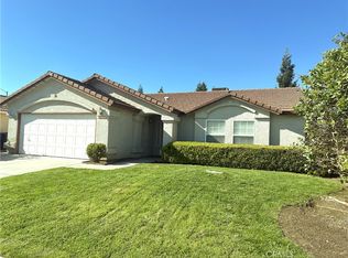 3211 Summer Ln, Madera, CA 93637