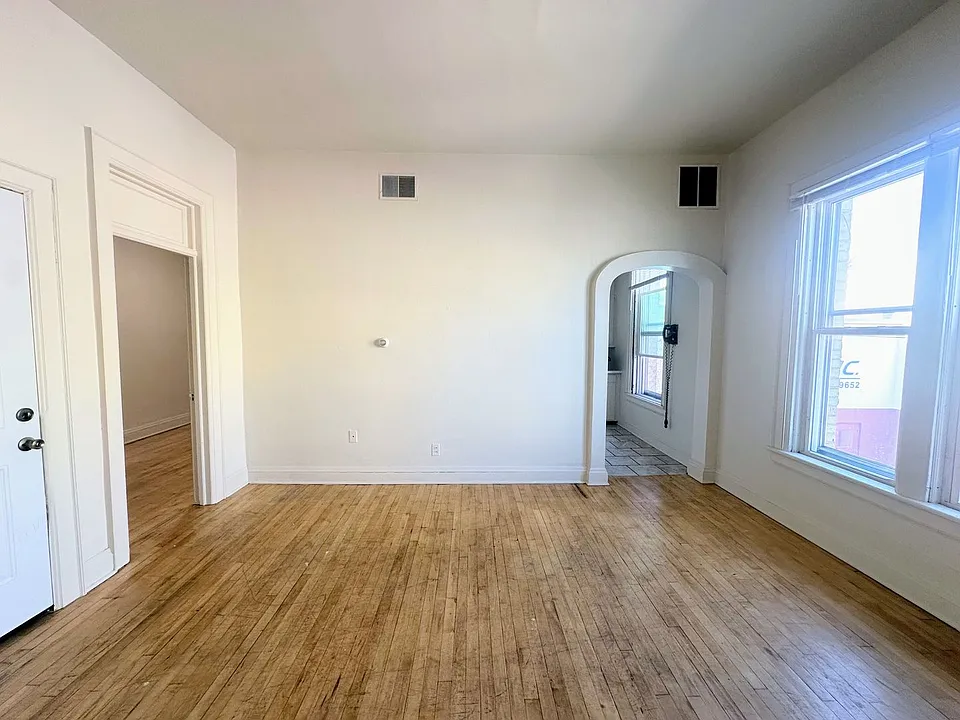 815 Jay St