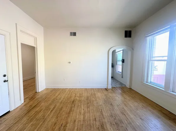 815 Jay St, 815 Jay St #2, Manitowoc, WI 54220