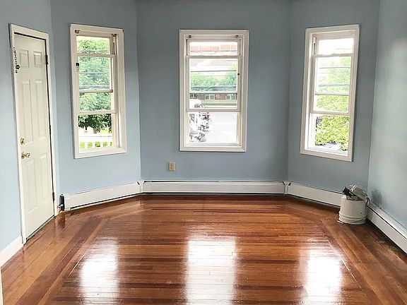 3rd image of 304 Public St Floor 2
