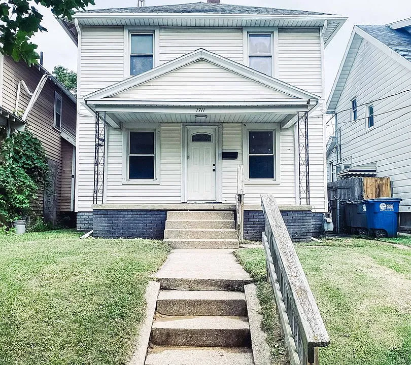 1711 Kelsey Ave