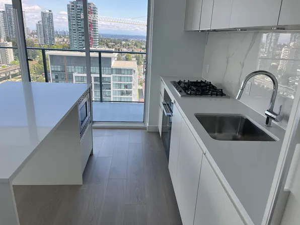 6537 Telford Ave, Burnaby, BC V5H 2Z2