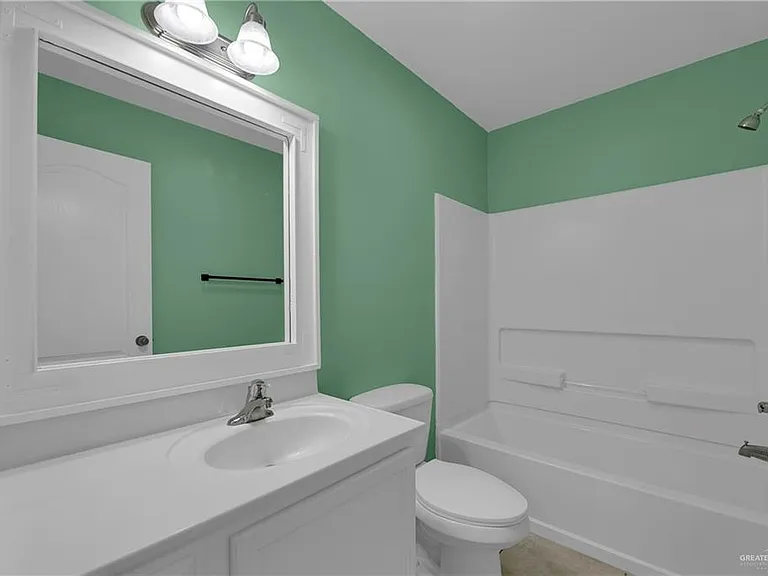 3619 Prestwick St — Photo 10