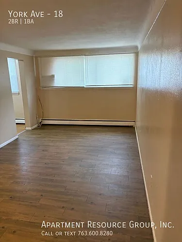 1015 York Ave Photo 1