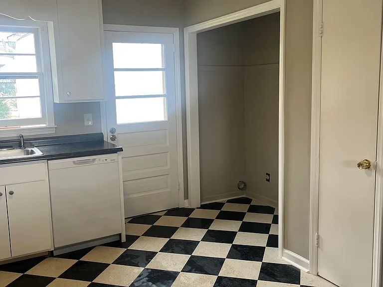 5401 Lantana Ave — Photo 5