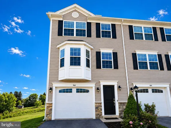 466 Stableview Ct, Duncansville, PA 16635