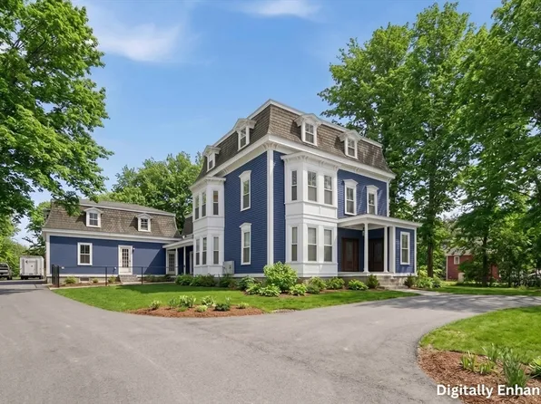 11 Taylor St, Littleton, MA 01460