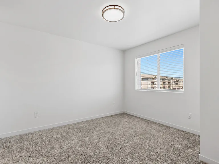 Split Creek Commons — Photo 12
