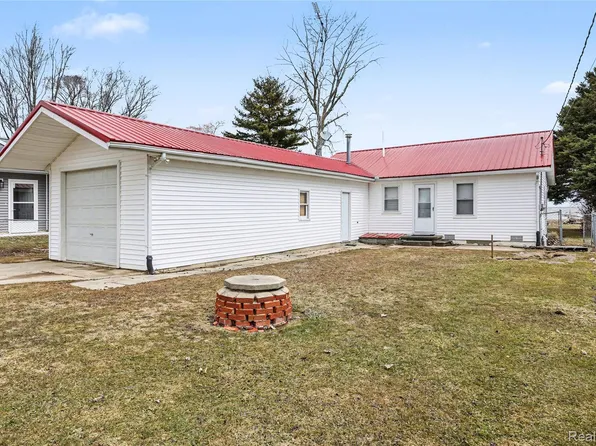 3948 Ferdinand Dr, Port Hope, MI 48468