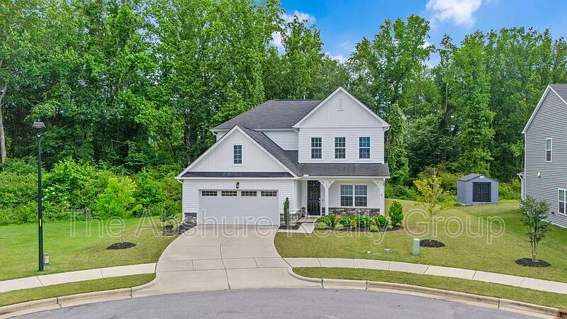 4 bed, 3.0 bath, 2585 sqft, $2,500 — Photo 4