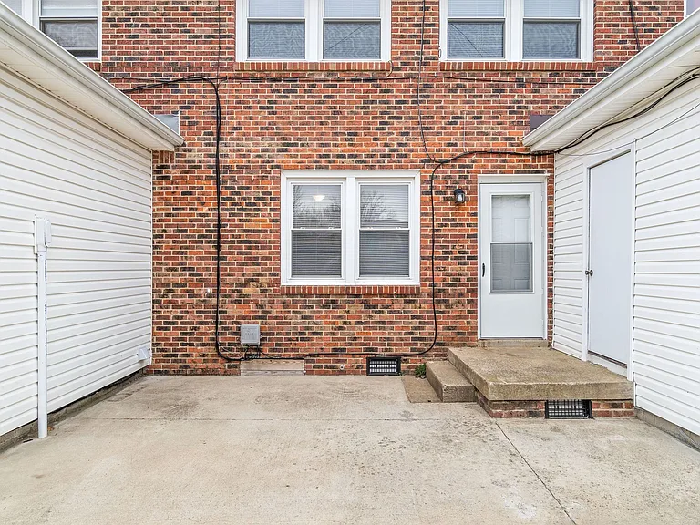 219 Taft Dr #2 — Photo 15