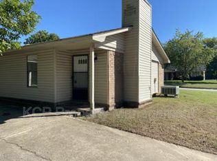 8619 S 32nd Ter, Fort Smith, AR 72908