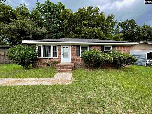 1044 Charlotte St Photo 1