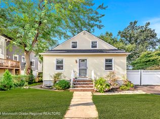 26 Ideal Ave, Middletown, NJ 07748