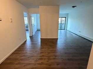 741 E 217th St #2R, Bronx, NY 10467